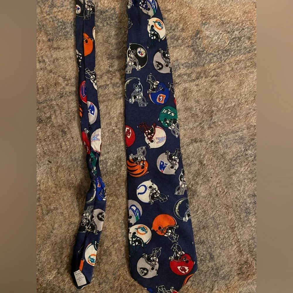 Vintage NFL Football Team Helmets logo Necktie Mens Novelty Neck Tie USA Made